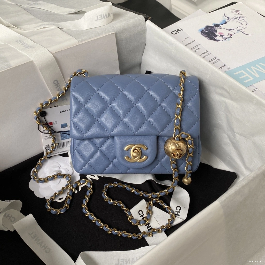 First Bag Ru FLAP CHANEL 17CM BAG 0818